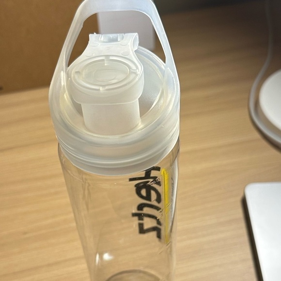 Drink Logic Brand HERTZ Water Bottle Clear With Flip Top and Measurements - Picture 4 of 6